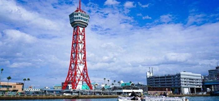 那珂川水上巴士航行於福岡市區