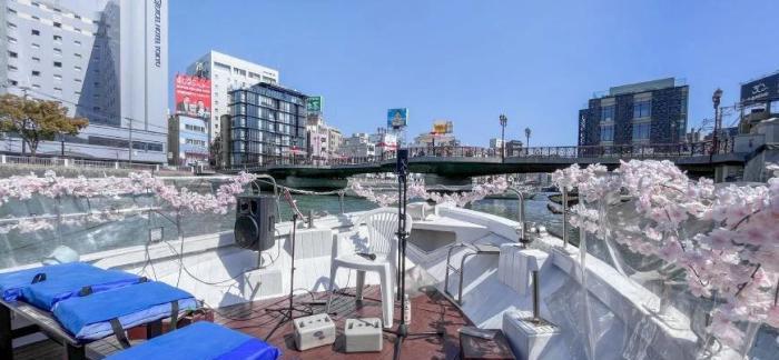 櫻花季限定水上巴士裝飾